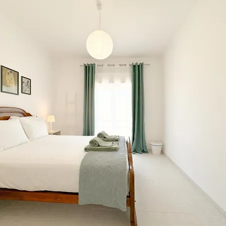 Apartment With View Of The Historic #1952 Lagos